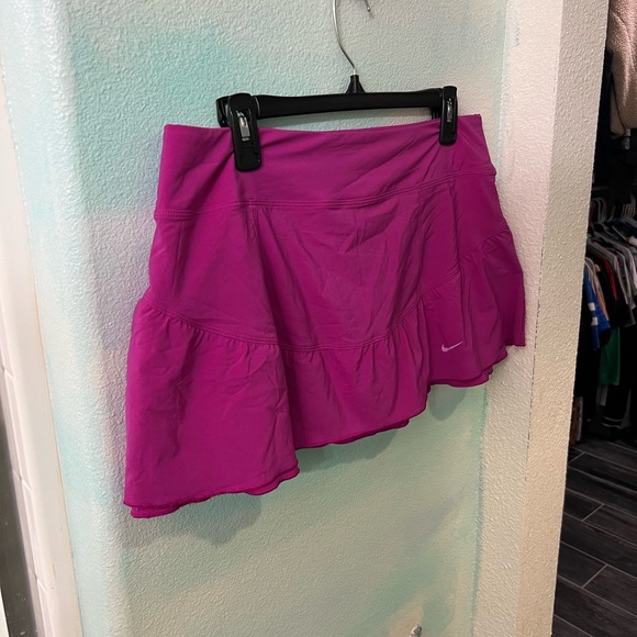 Nike Pink Tennis Skirt with Built in Shorts - Picture 6 of 8